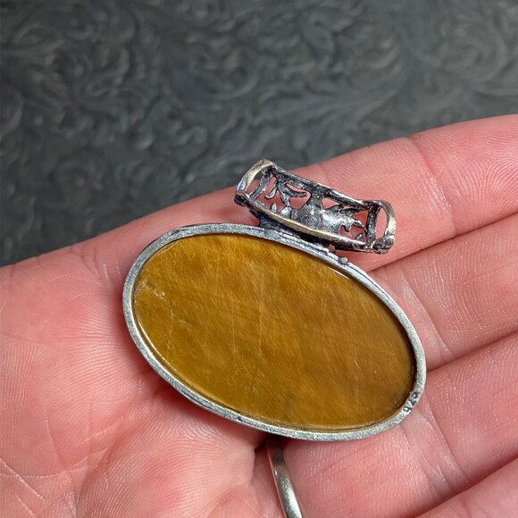 Carved Turtle Shell Tigers Eye Pendant Gemstone Crystal Jewelry - Picture 5 of 6